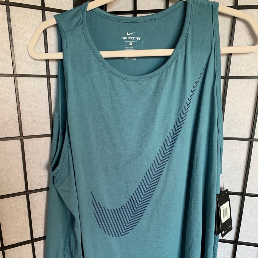 Plus size women’s work out too. NWT